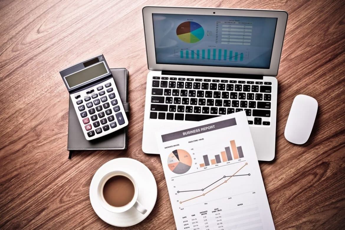 Choosing Online Bookkeeping Over Traditional Bookkeeping